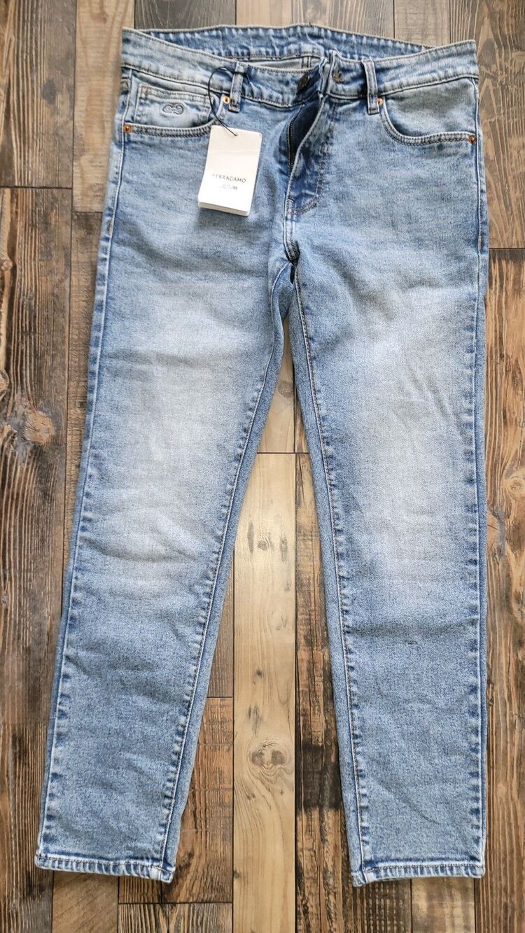 Salvatore Ferragamo Light Wash Ankle Denim Jeans Pants Women's 34